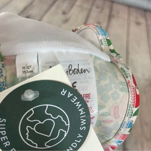 Mini Boden Floral Pattern Bikini Top - Picture 5 of 5